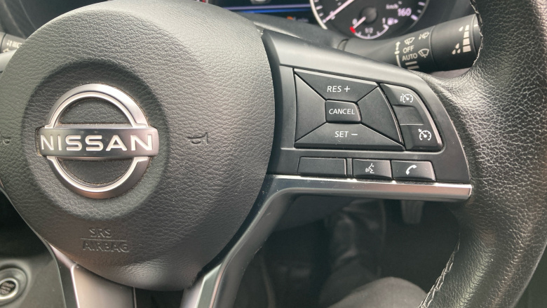 Nissan Juke 1.0 DiG-T 114 N-Connecta 5dr Petrol Hatchback